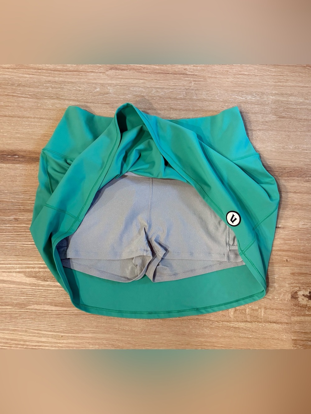 Vuori Volley Skirt - Size M Green - Picture 3 of 6